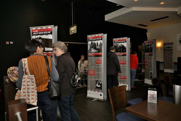 defa-filmtage-sonntag-57CFF4F6DA-F56A-FA2B-664E-EA8732A2524B.jpg