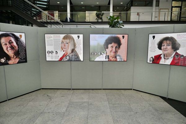 defa-ausstellung-saalesparkasse-01116FDDF6-DD06-02F2-3E16-D906D85CA5FD.jpg